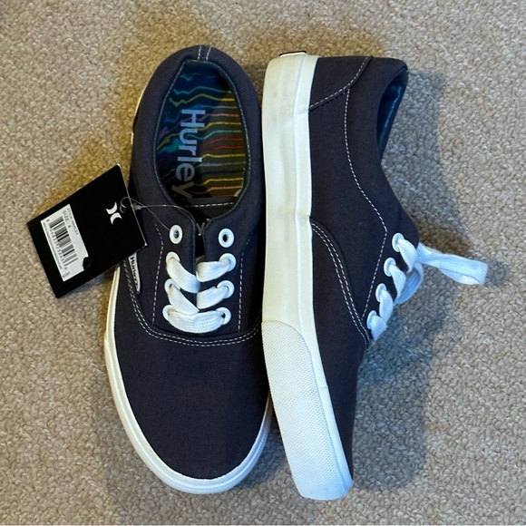 NEW! Hurley shoes / sneakers, kids size 4 - Picture 3 of 10